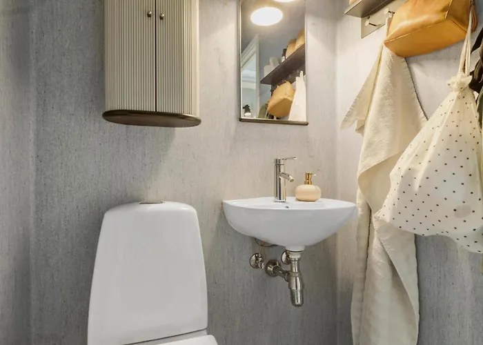 2 Bedroom Gorgeous In